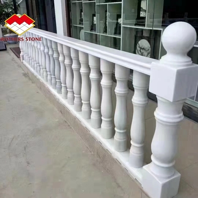 รางบันไดหินเมอร์บิลสีขาว สีออนิกซ์ สีขาว