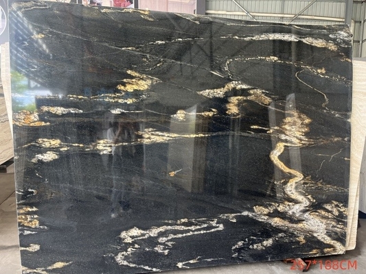 ปรับแต่งหรูหราทองดําเส้นเลือด Quartzite หิน Vanity Top สําหรับครัวและห้องน้ํา
