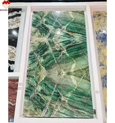 18 20 มิลลิเมตรหนา Fuchsite คริสตัลเขียวหรูหรา Royal Emerald Green Quartzite คอนทับ