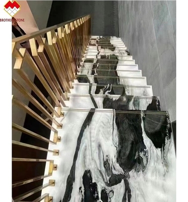 พานีลบันไดภายในห้องด้วย LED Panda ขาว marble treads และ risers สําหรับวิลล่าตรวจสอบ