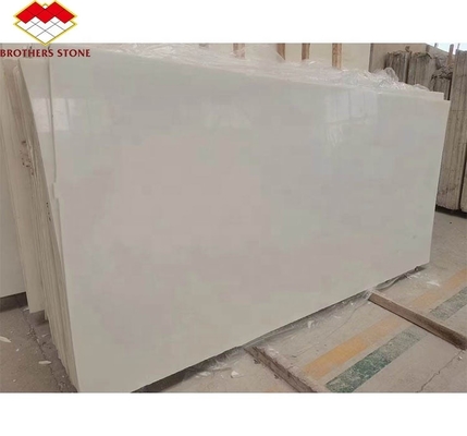 Custom โมเดิร์น White Onyx มาร์บอร์สล็อบสําหรับบันได โต๊ะทานข้าว ห้องเตาหิน