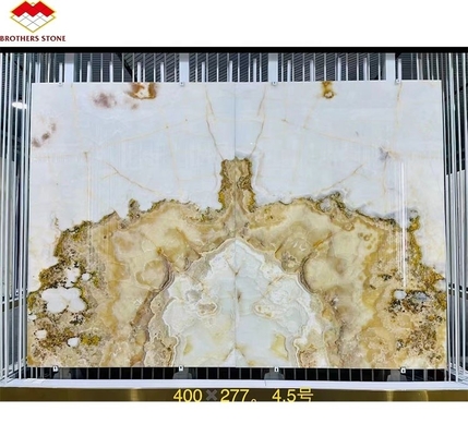โมเดิร์น ไวท์ โอนิกซ์ มาร์บอร์ วอล์ด Bookmatched Slabs สําหรับการตกแต่งหินธรรมชาติตามสั่ง