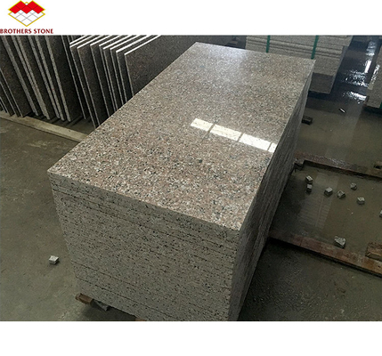 2700kg/m3 ความหนาแน่นของแกรนิต G636 แผ่นสไตล์การออกแบบที่ทันสมัยสําหรับวิลล่า