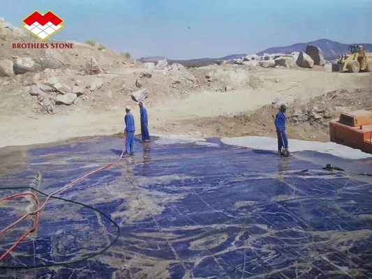 ความแข็งแรงในการบด 50.4 MPa ราคาบายาสีน้ําเงิน มาร์บูลดรีม แบคไลท์ หินสําหรับโรงแรมและวิลล่า