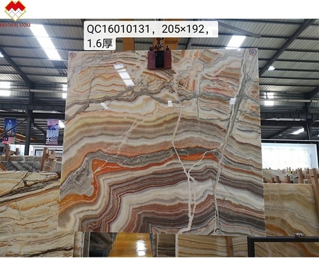 หินโอนิกซ์สายรุ้งโปร่งสําหรับวิลล่า หลัง CNF สีแดง