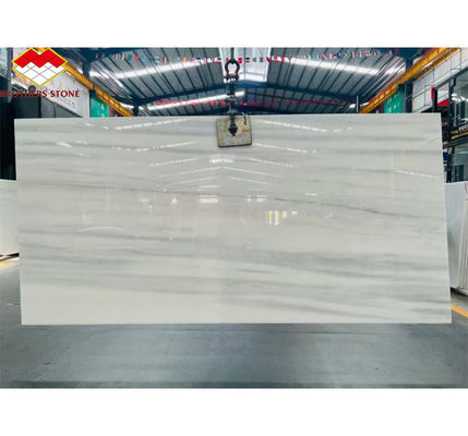 สไตล์การออกแบบโรงแรม โมเดิร์น White Marble TV Wall Board Panel สําหรับโครงการปรับปรุงบ้าน